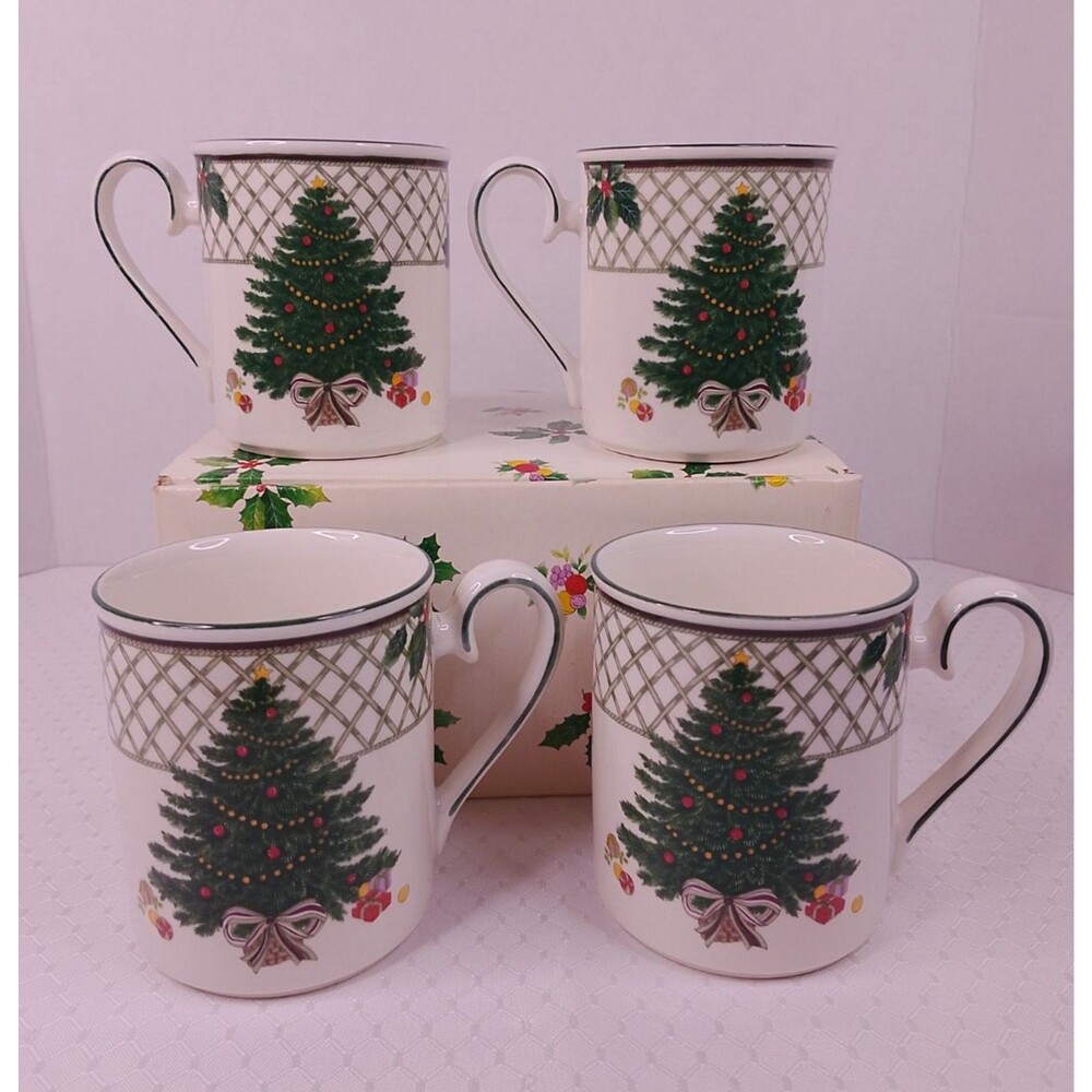 Mikasa Heritage Christmas Story Mugs Set of 4 CAB08 Tree Lattice Cups w Defects